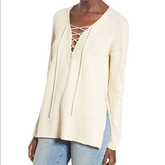 ASTR The Label Cream Textured Lace Uo Sweater Tunic - Picture 1 of 13